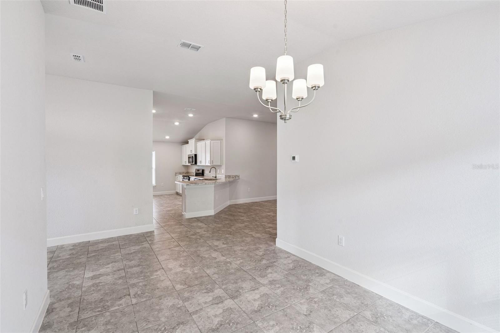 Image 5 of 39 For 2358 Friendly Confines Loop