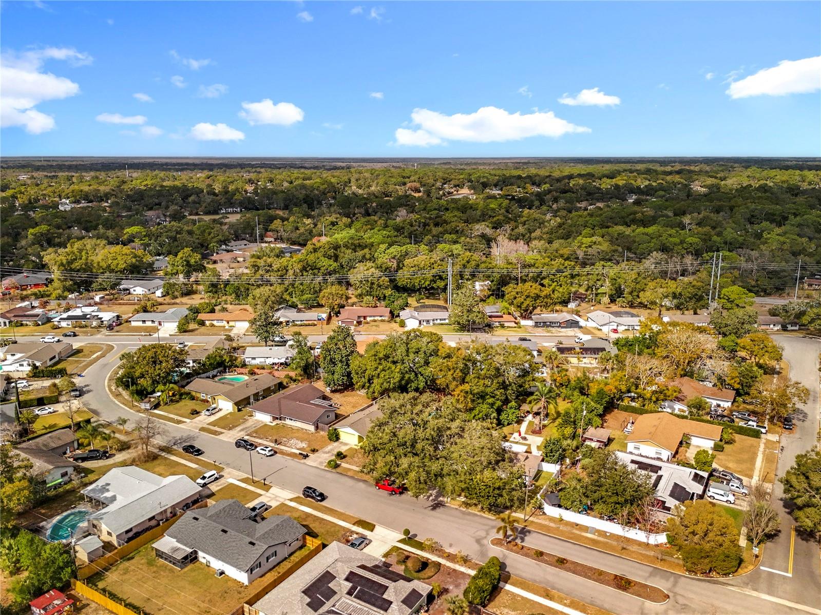 Image 11 of 54 For 305 Robin Hill Drive