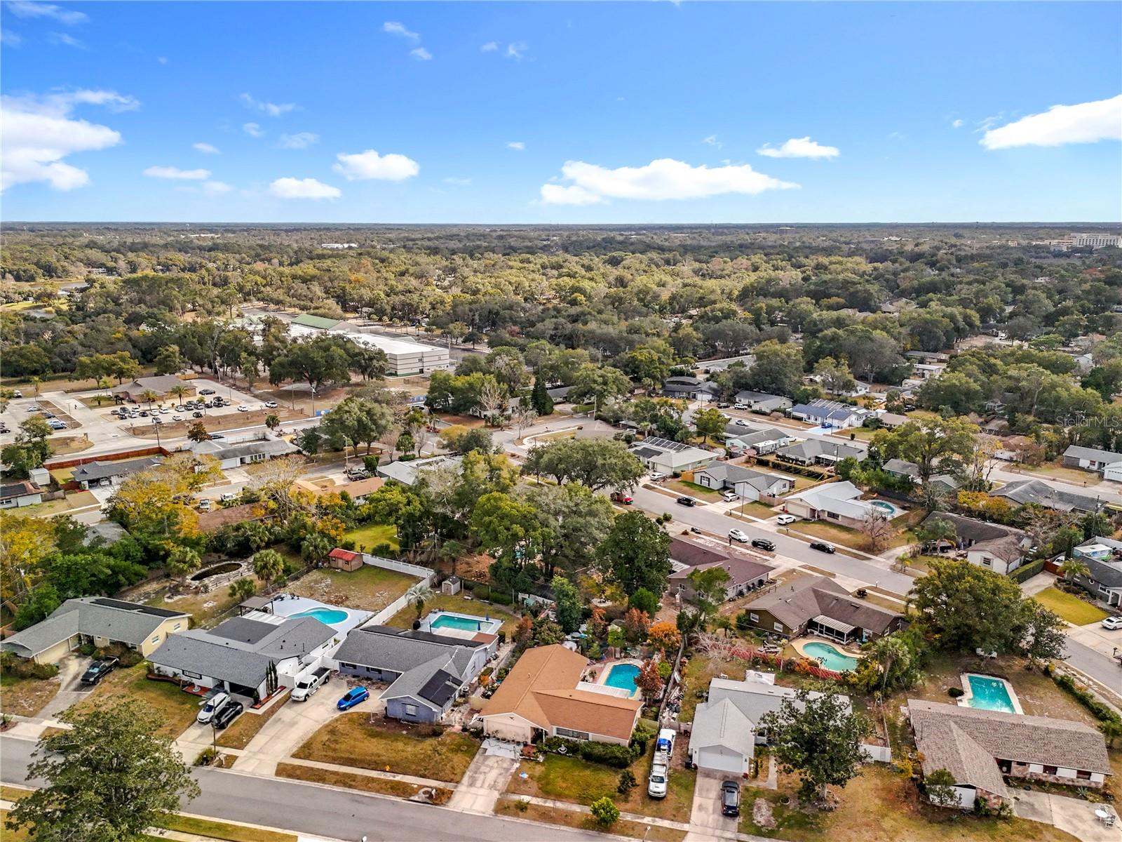 Image 24 of 54 For 305 Robin Hill Drive