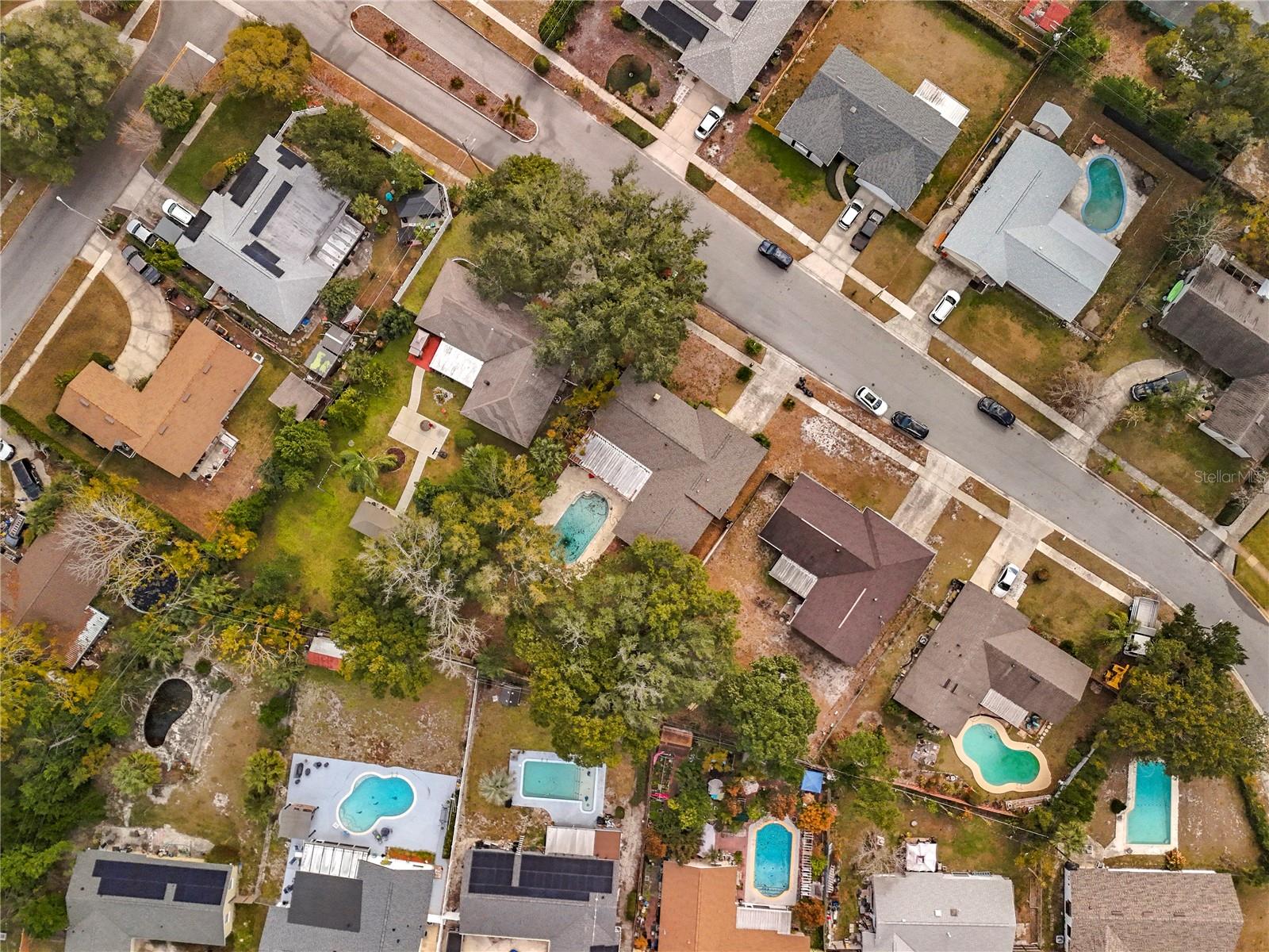 Image 30 of 54 For 305 Robin Hill Drive