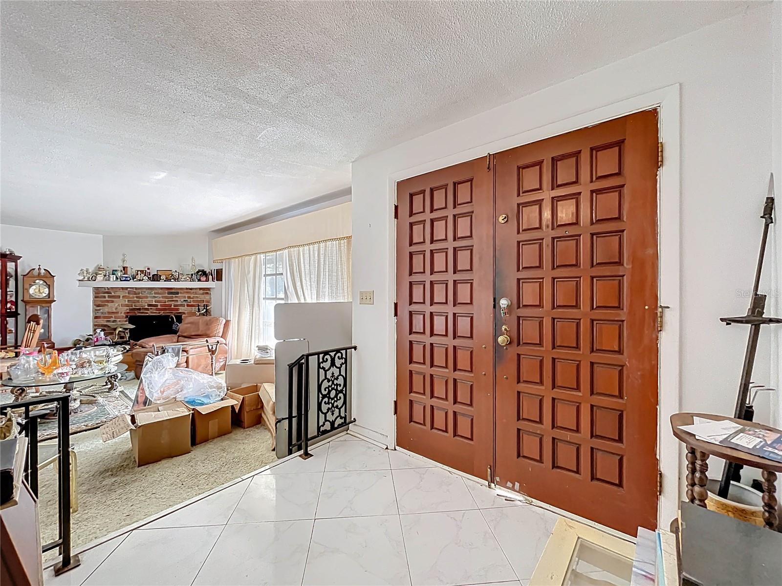 Image 31 of 54 For 305 Robin Hill Drive