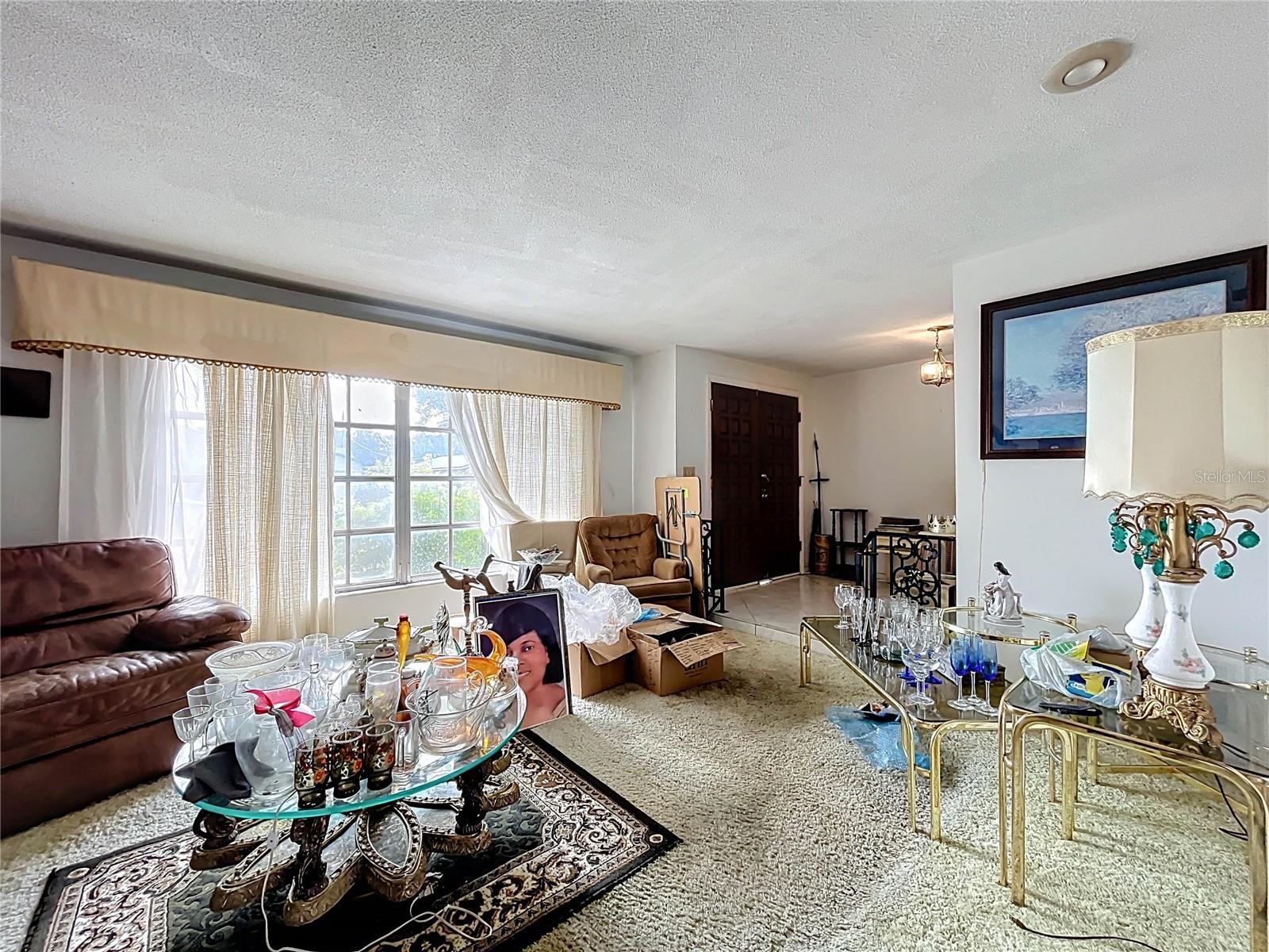 Image 35 of 54 For 305 Robin Hill Drive