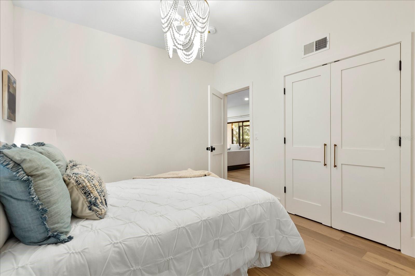 Image 14 of 22 For 535 Interlachen Avenue 106