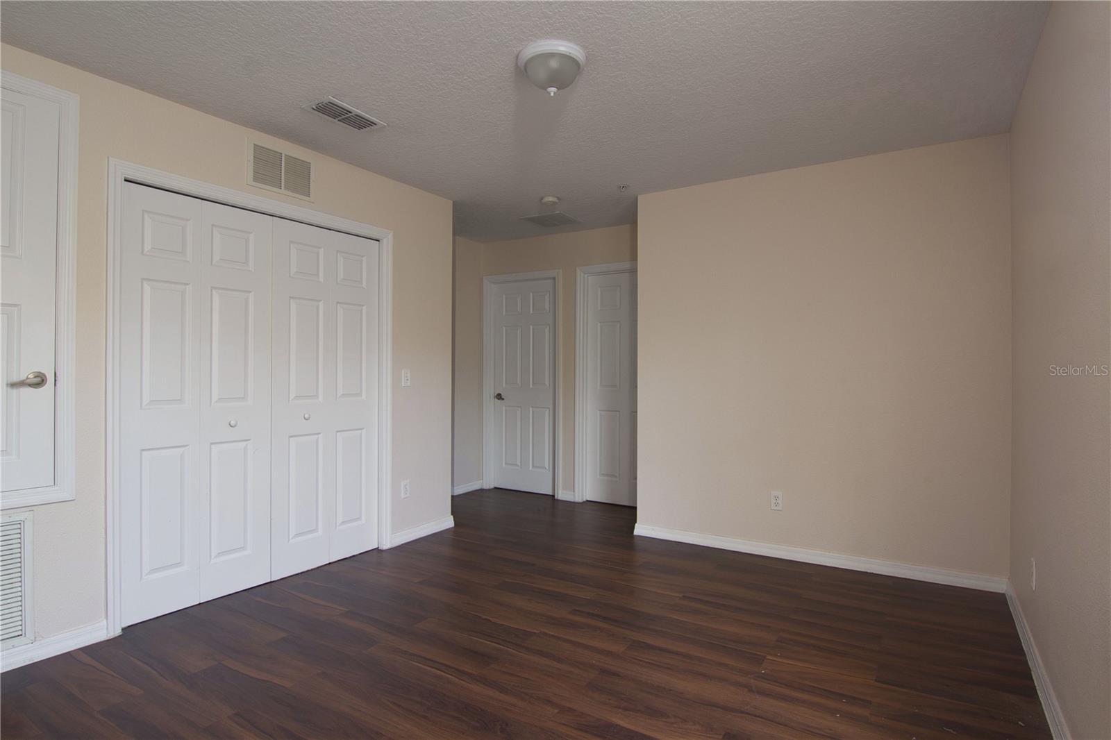 Image 10 of 17 For 247 Glowing Peace Lane 79