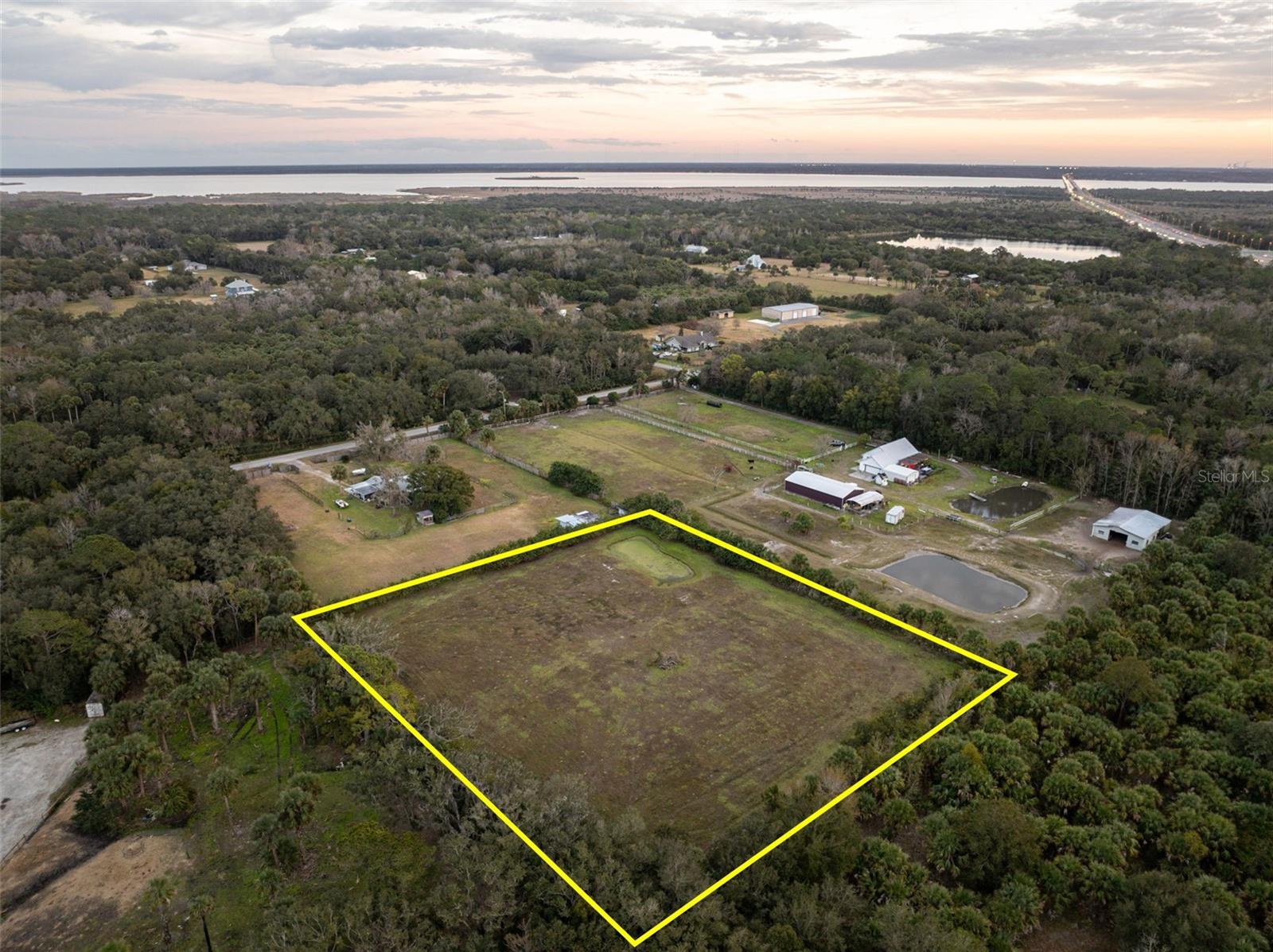 Image 7 of 13 For  Pine Way 