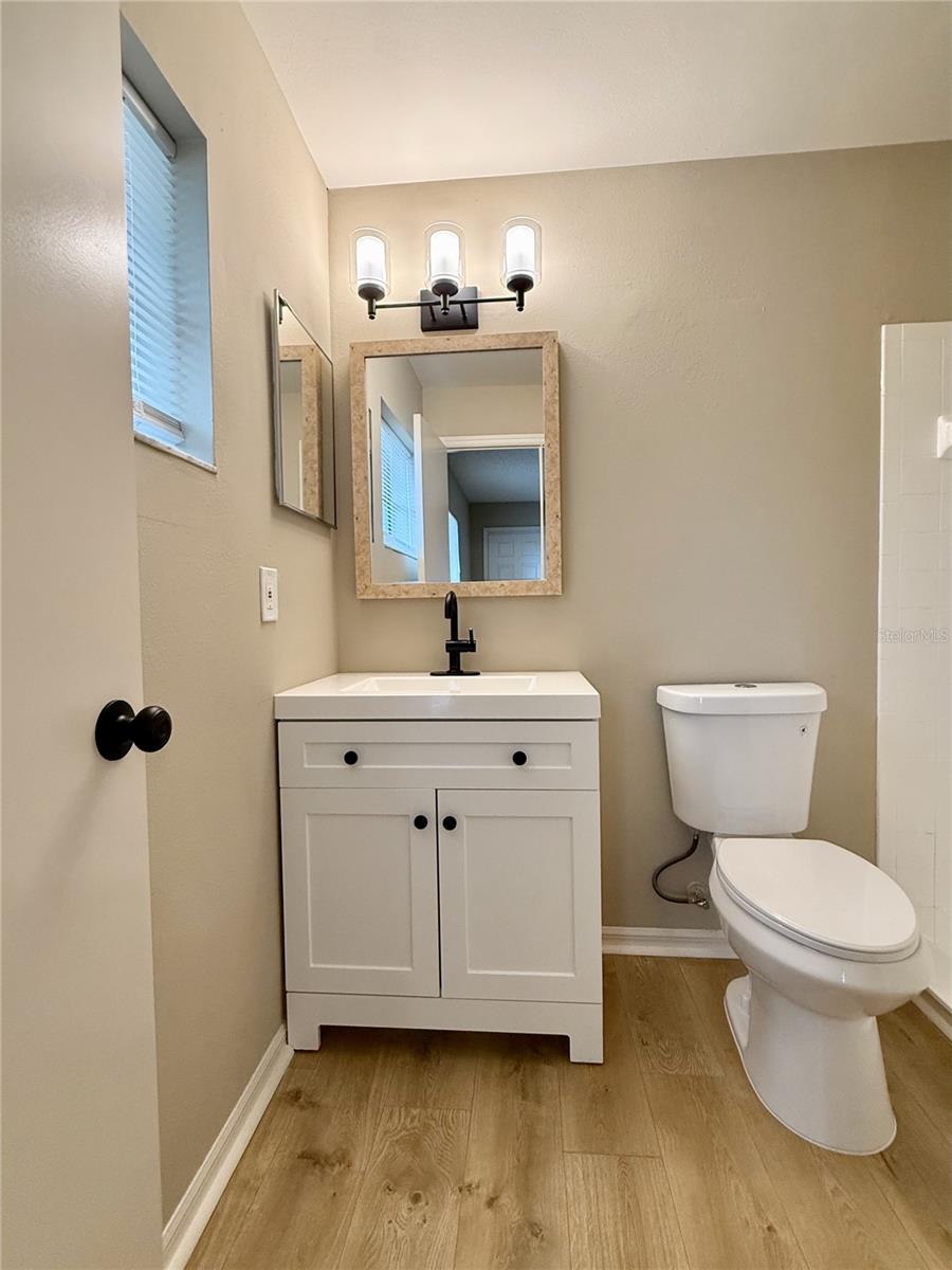 Image 20 of 29 For 5335 Hyde Park Avenue