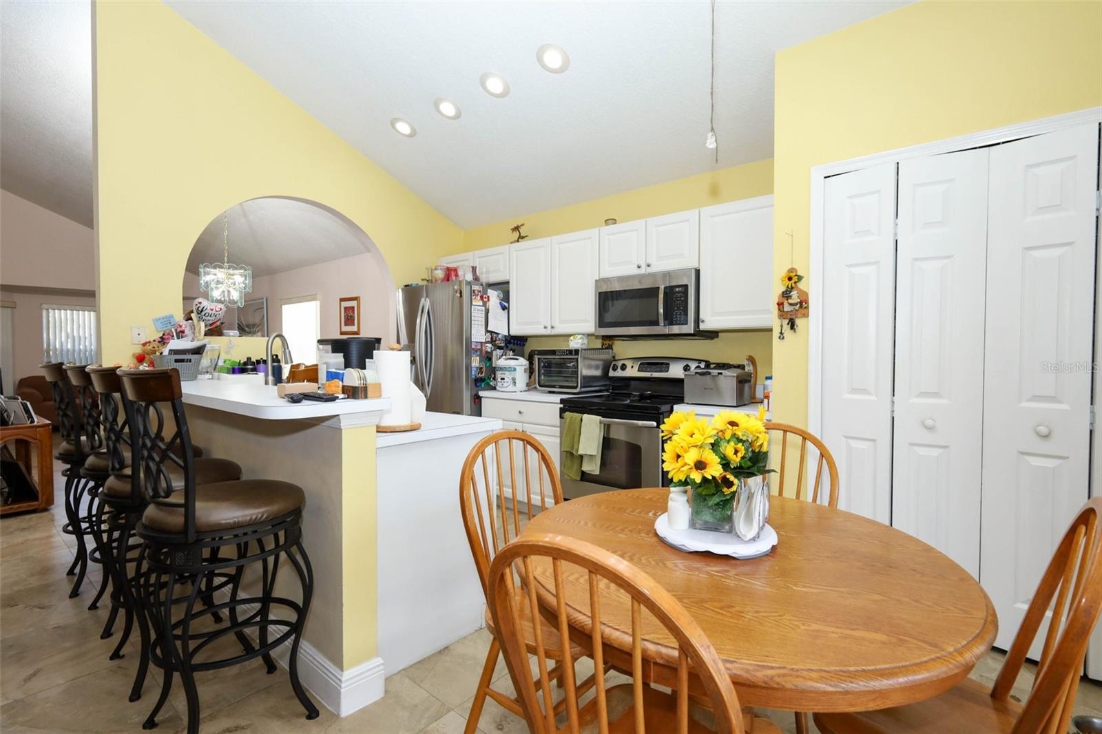 Image 12 of 52 For 412 Kings Eagle Lane