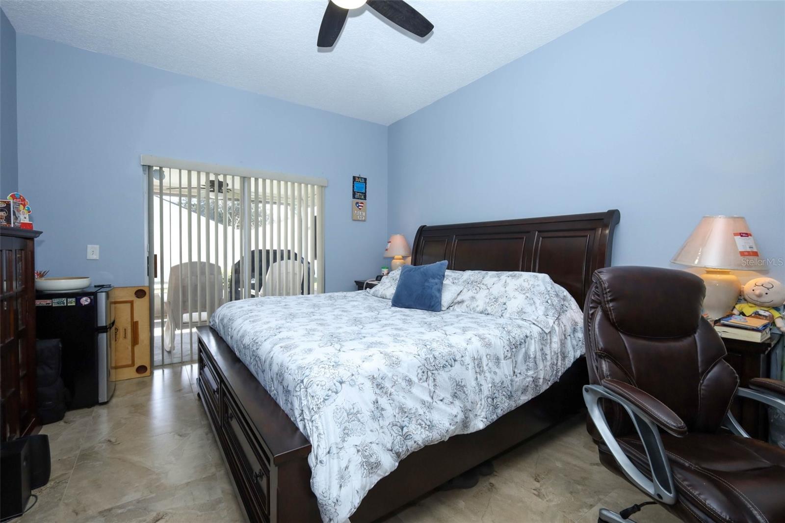 Image 21 of 52 For 412 Kings Eagle Lane