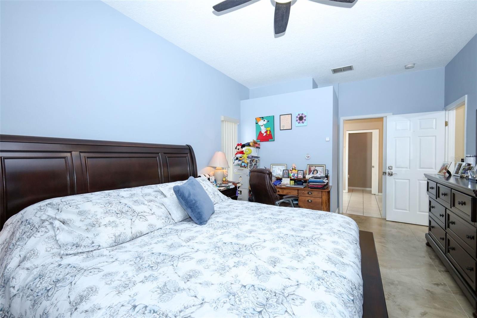 Image 23 of 52 For 412 Kings Eagle Lane