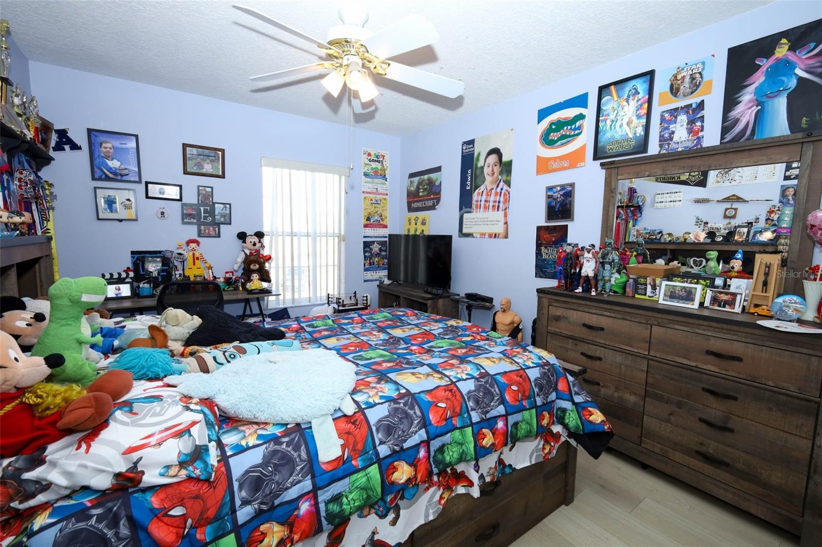 Image 30 of 52 For 412 Kings Eagle Lane