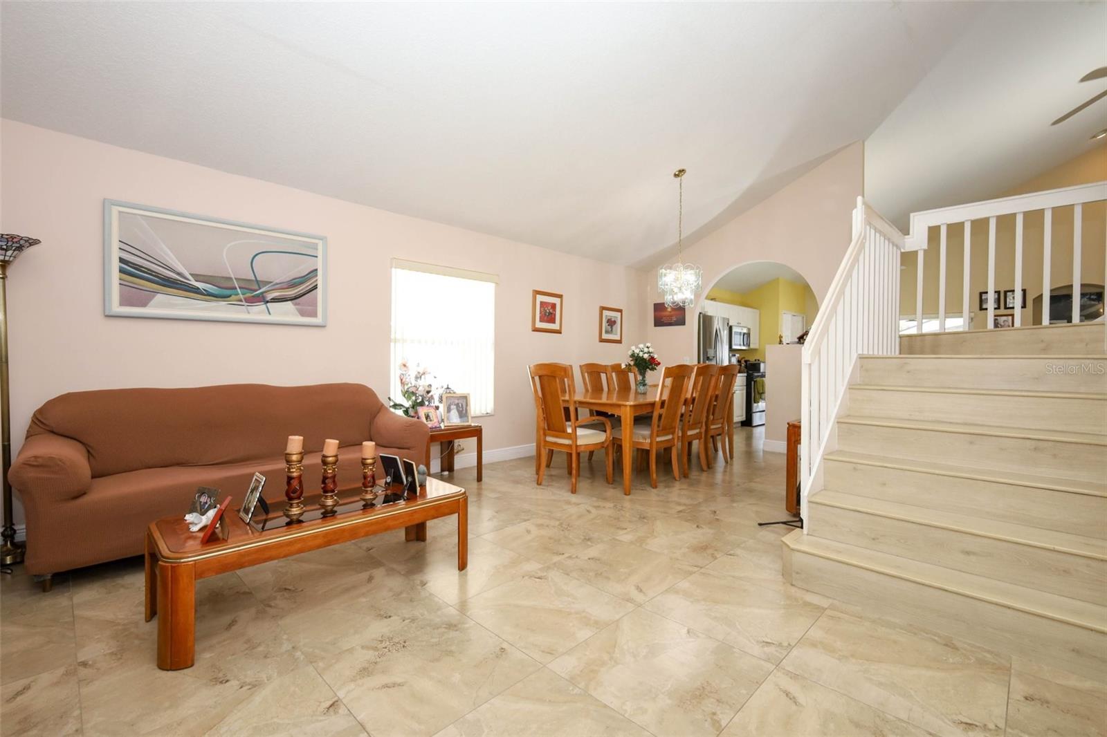 Image 7 of 52 For 412 Kings Eagle Lane