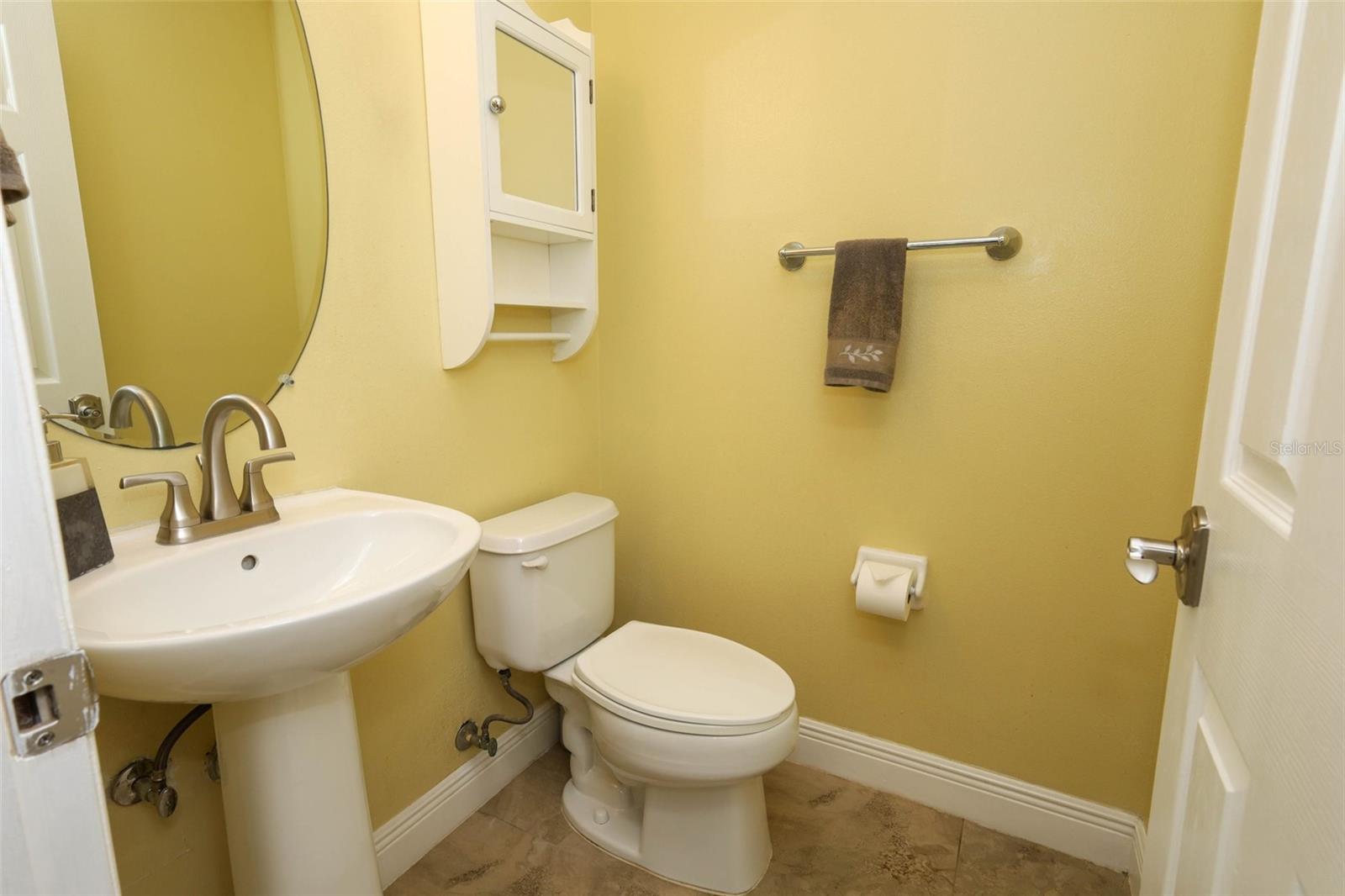 Image 9 of 52 For 412 Kings Eagle Lane