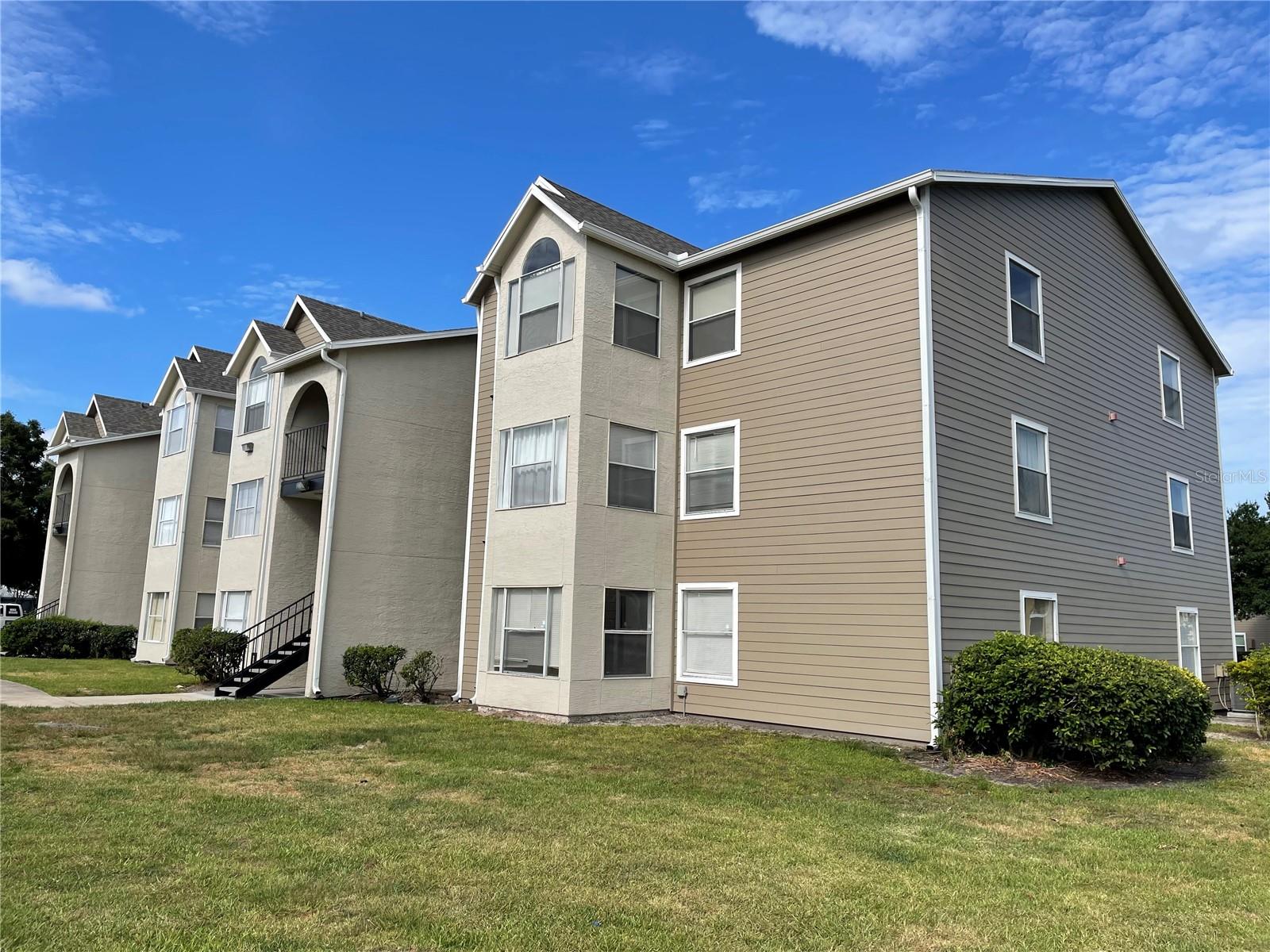 Image 2 of 18 For 4748 Walden Circle 838