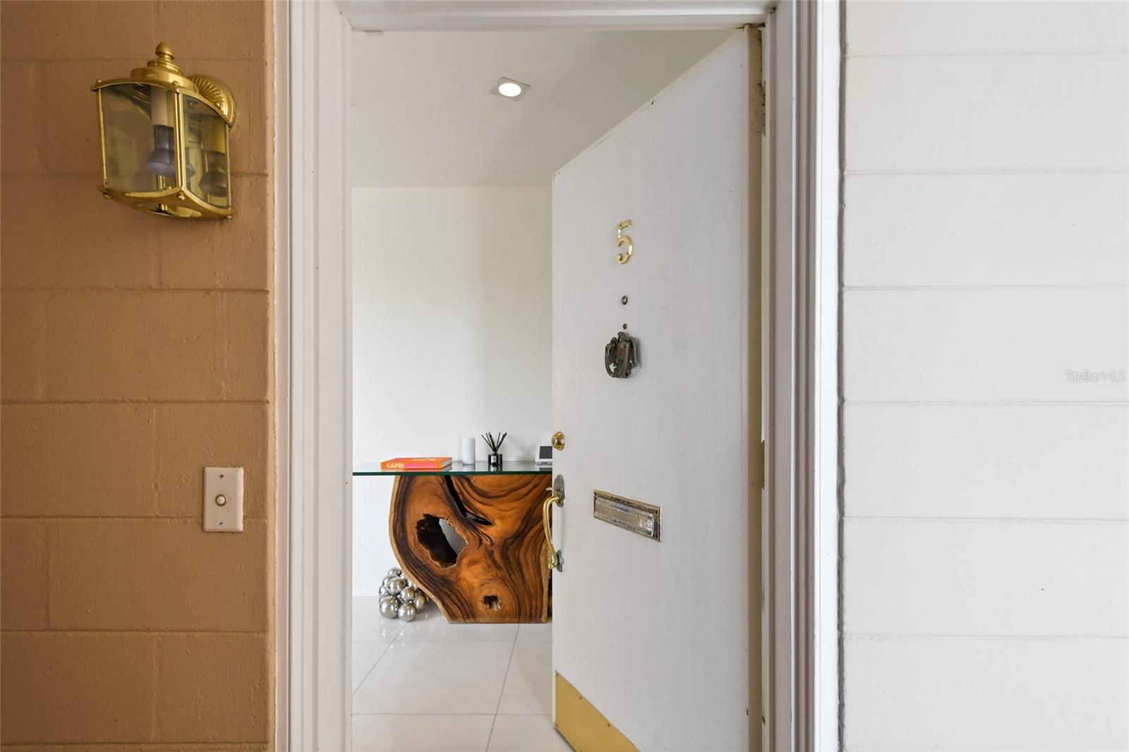 Image 4 of 52 For 311 Morse Boulevard 1-5