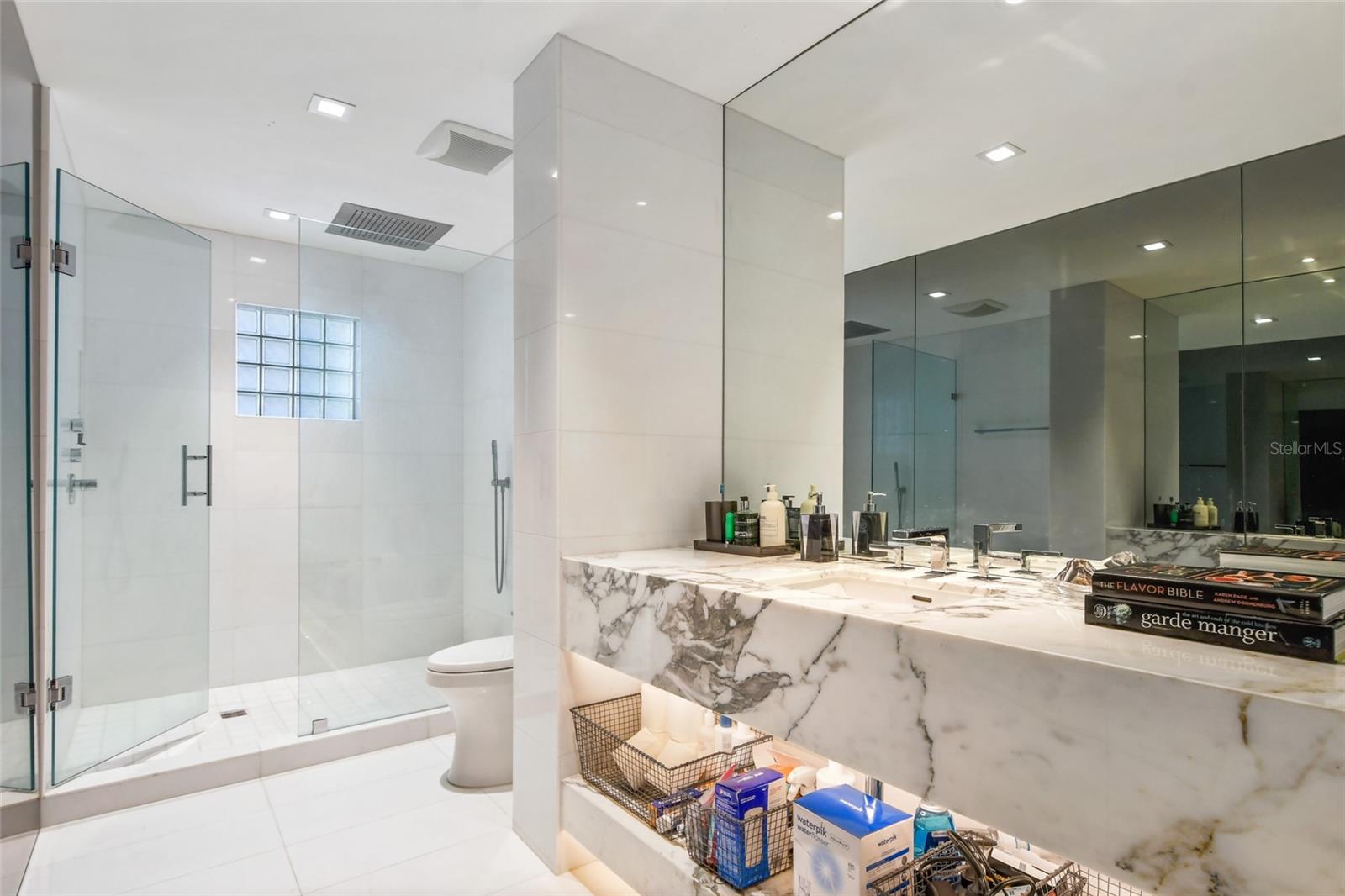 Image 46 of 52 For 311 Morse Boulevard 1-5