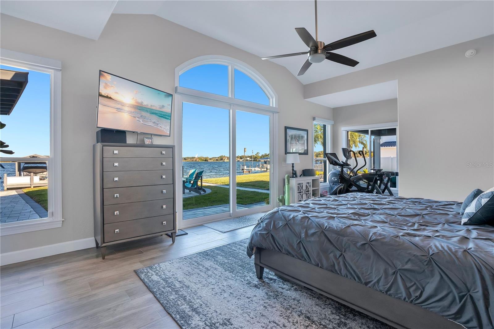 Image 36 of 89 For 3433 Cullen Lake Shore Drive