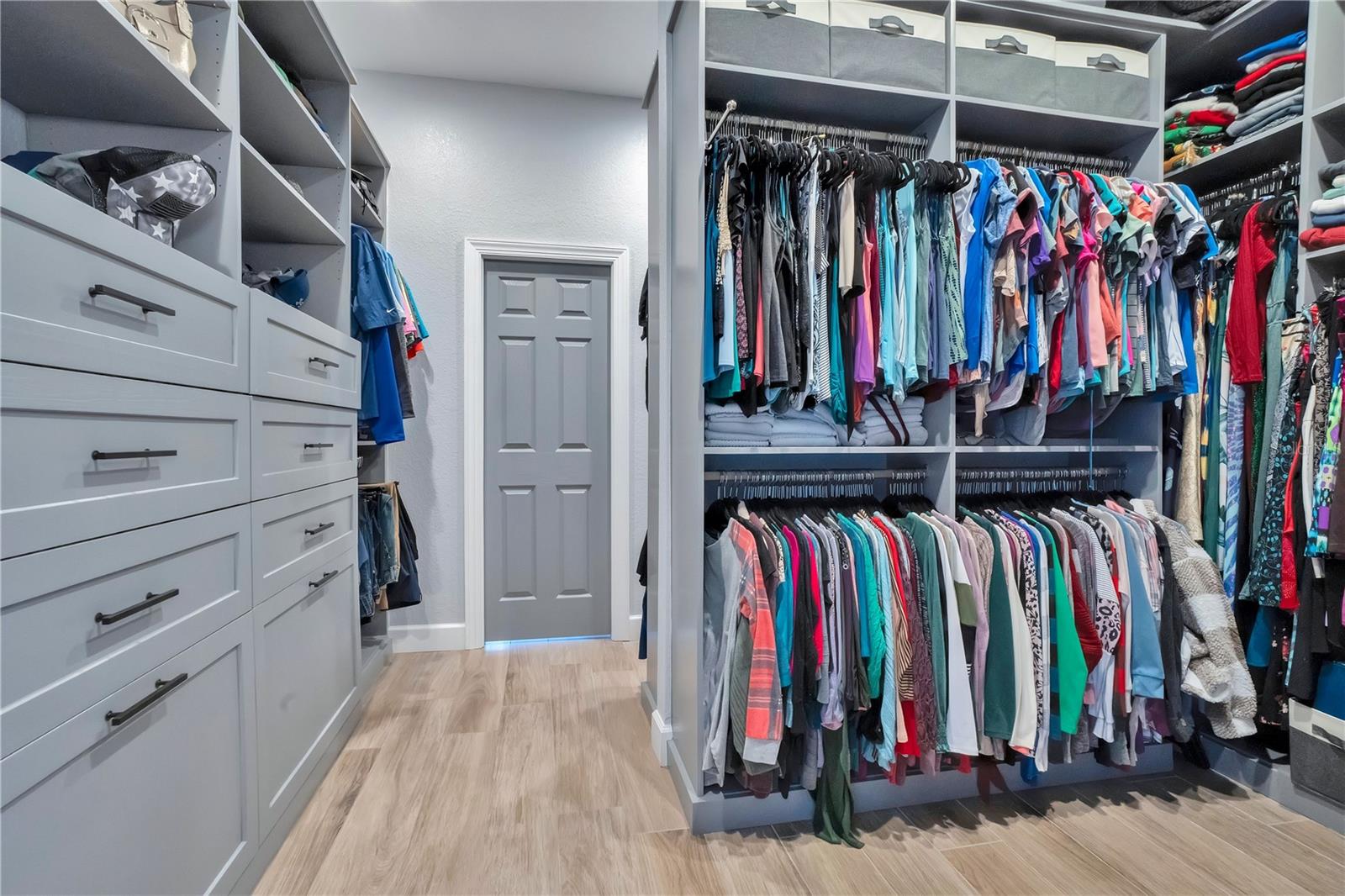 Image 38 of 89 For 3433 Cullen Lake Shore Drive