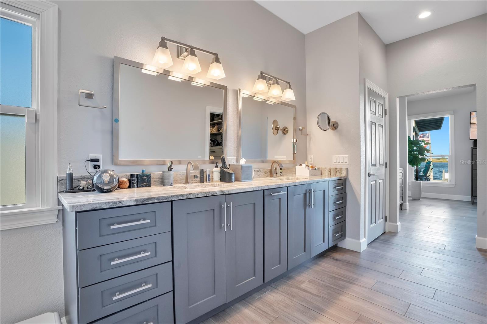 Image 39 of 89 For 3433 Cullen Lake Shore Drive