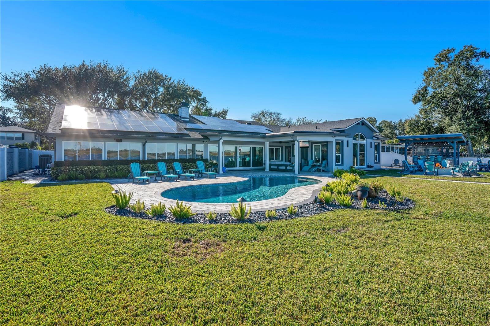 Image 4 of 89 For 3433 Cullen Lake Shore Drive