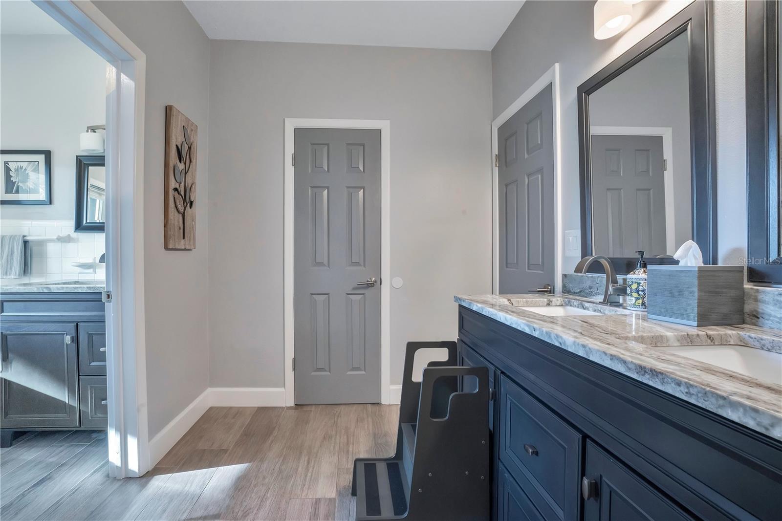 Image 53 of 89 For 3433 Cullen Lake Shore Drive