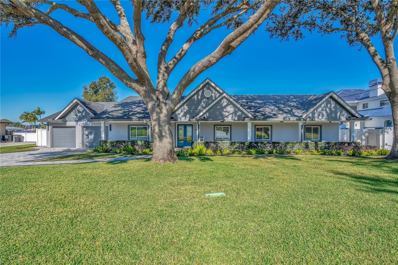 Image 6 of 89 For 3433 Cullen Lake Shore Drive