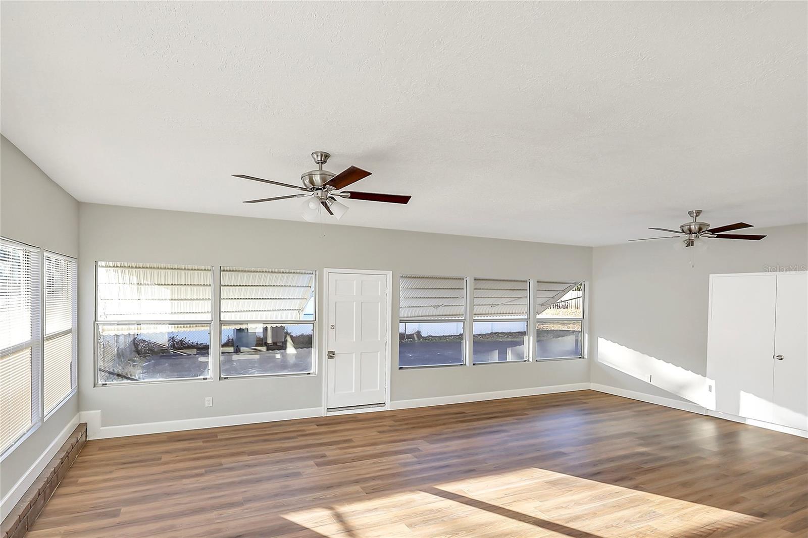 Image 12 of 35 For 3418 13th Place