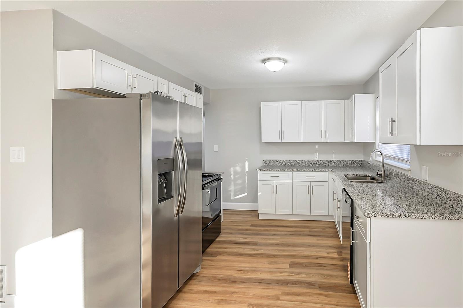 Image 17 of 35 For 3418 13th Place