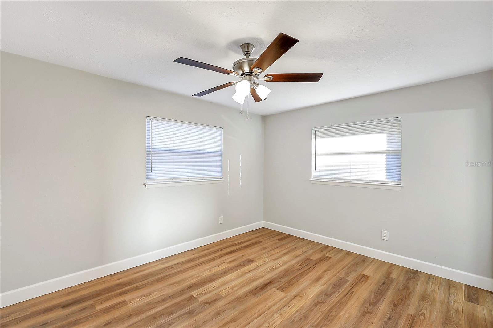 Image 19 of 35 For 3418 13th Place