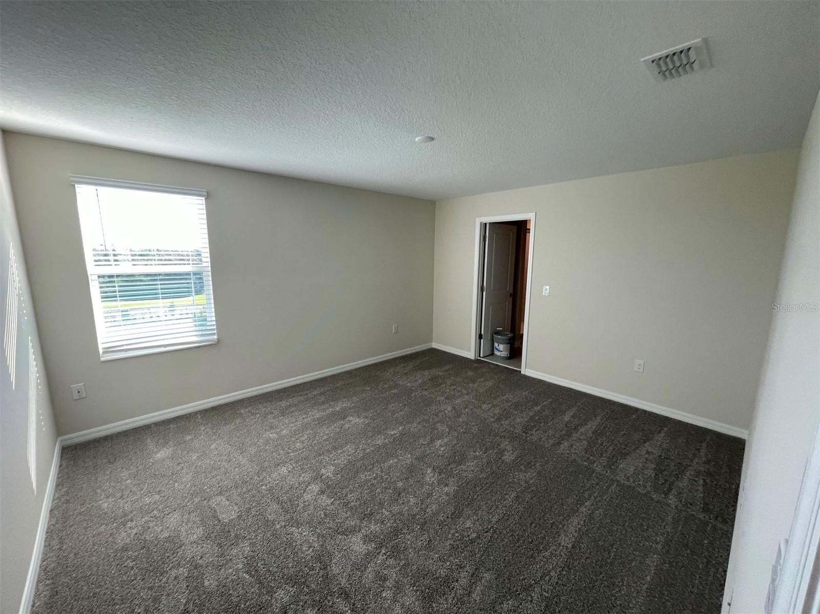 Image 10 of 20 For 2896 Muller Oak Loop