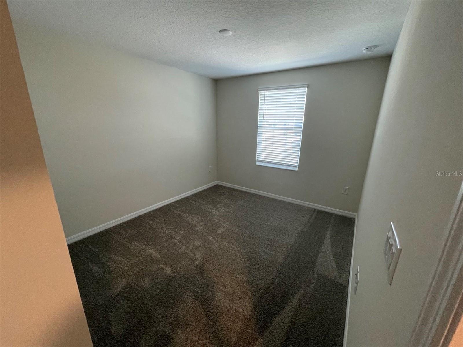 Image 13 of 20 For 2896 Muller Oak Loop