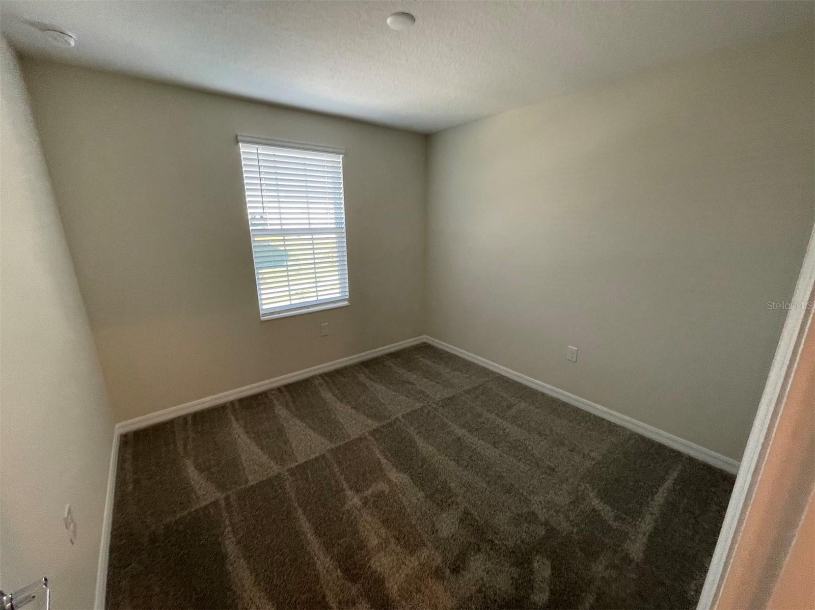 Image 14 of 20 For 2896 Muller Oak Loop