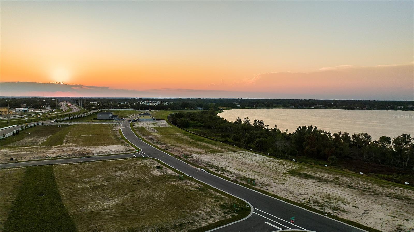 Image 7 of 16 For 19341 Lochside Lane