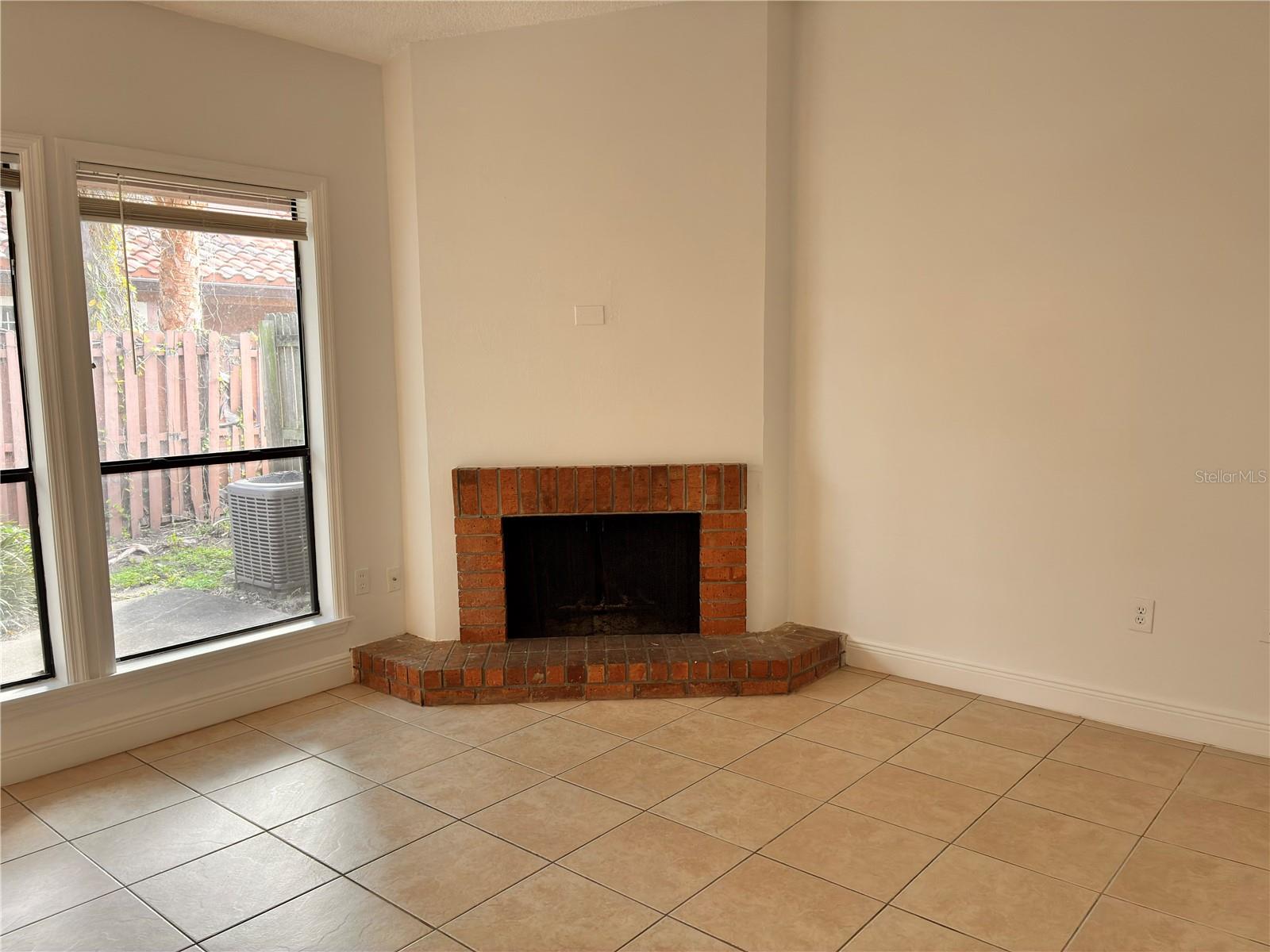 Image 11 of 21 For 651 Trinidad Court S