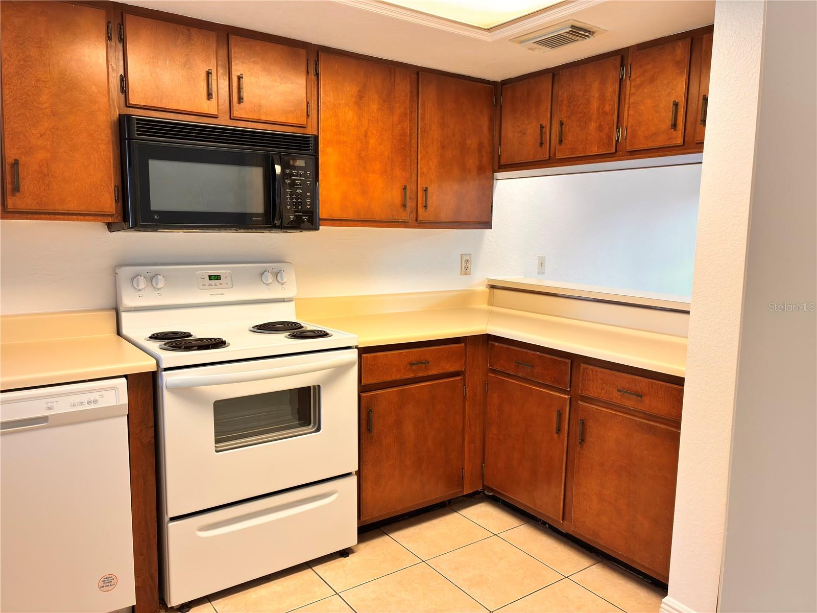 Image 2 of 21 For 651 Trinidad Court S