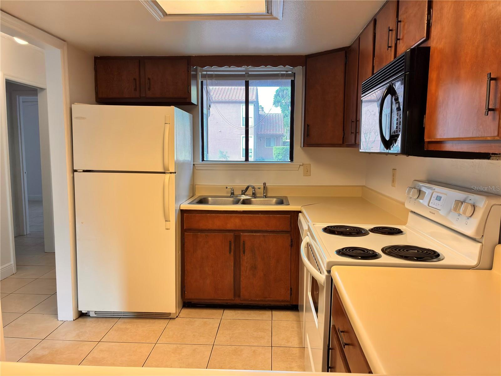 Image 3 of 21 For 651 Trinidad Court S