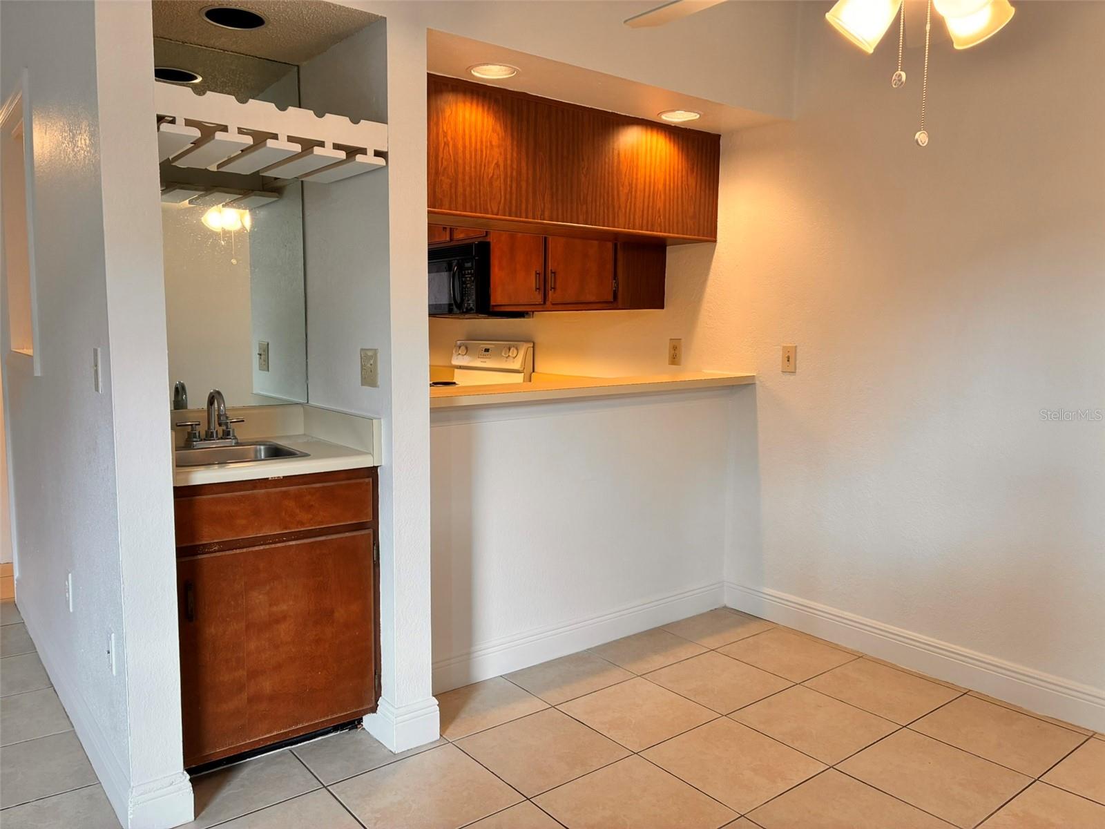 Image 7 of 21 For 651 Trinidad Court S