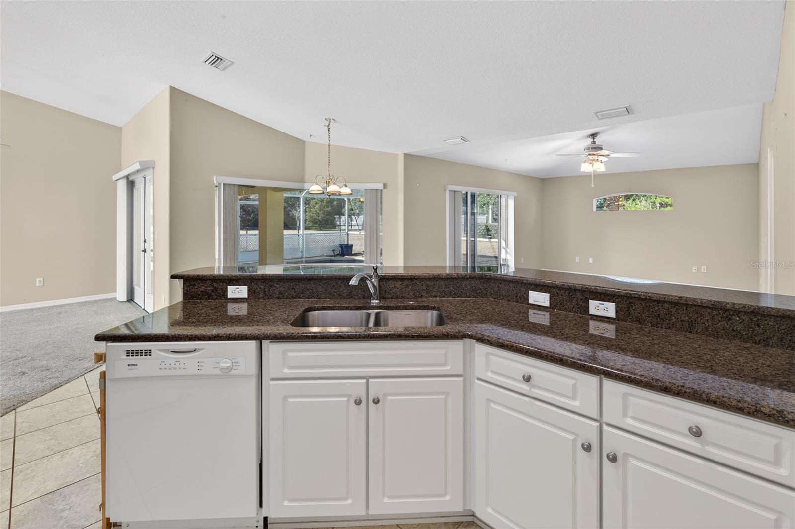 Image 10 of 29 For 13 Brownstone Lane