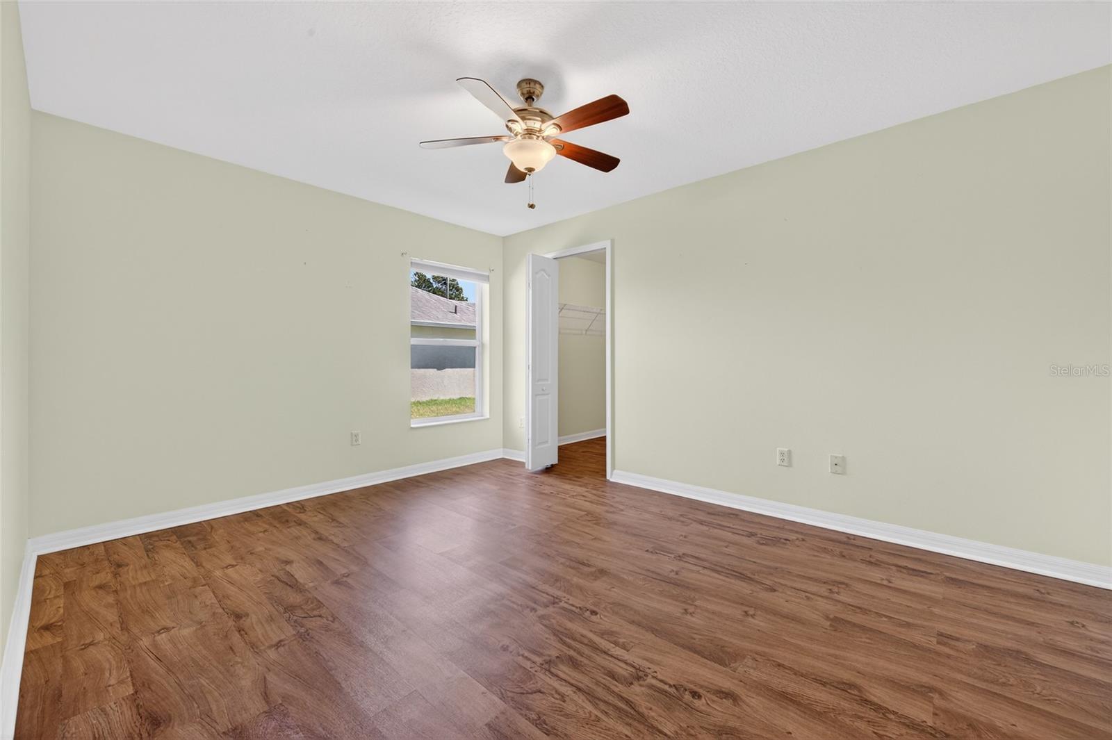 Image 22 of 29 For 13 Brownstone Lane