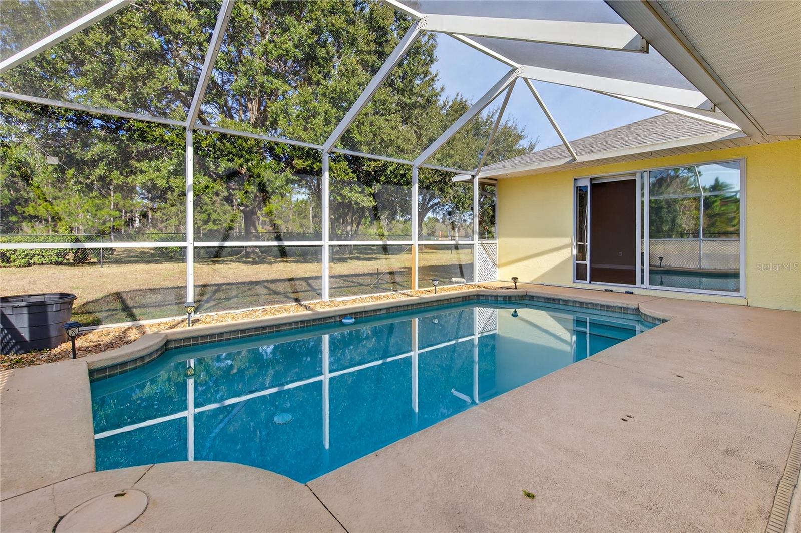 Image 25 of 29 For 13 Brownstone Lane