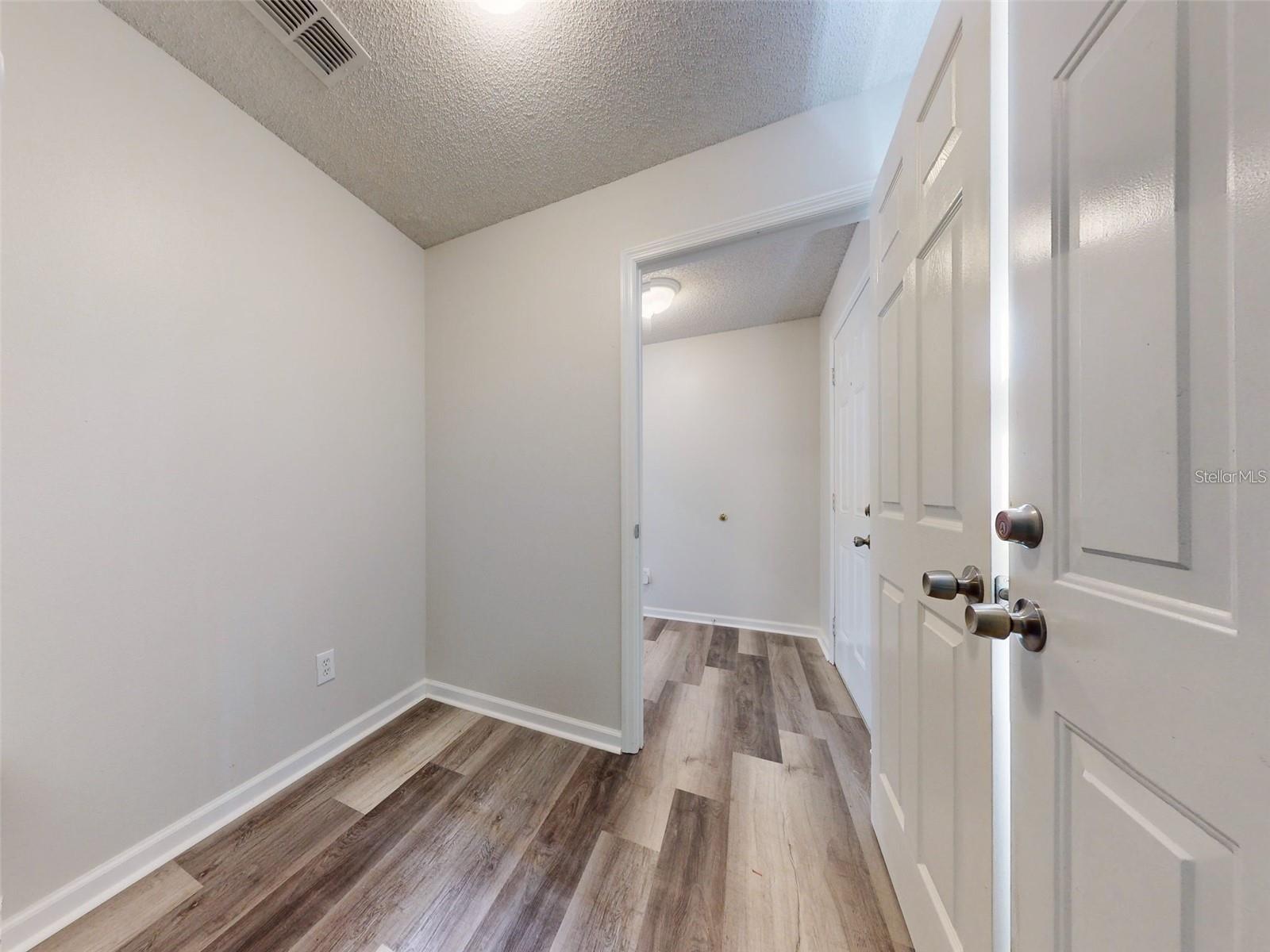 Image 62 of 74 For 107 Littleton Circle