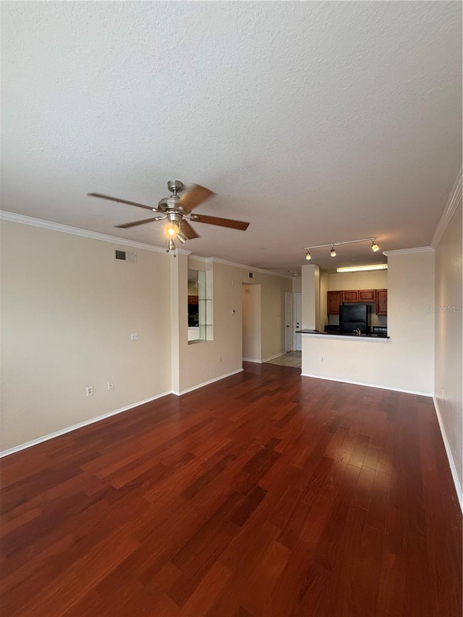 Image 7 of 21 For 2564 Robert Trent Jones Drive 1321