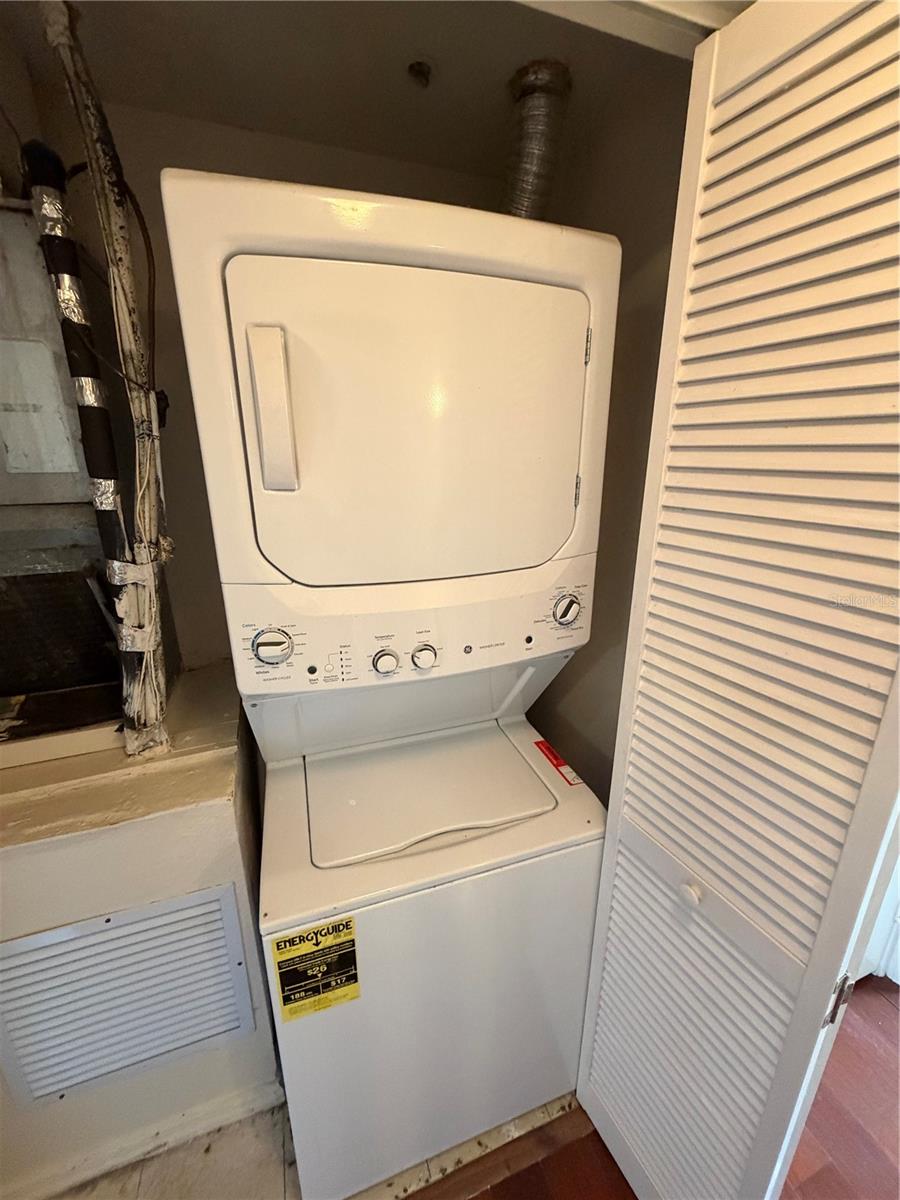 Image 8 of 21 For 2564 Robert Trent Jones Drive 1321