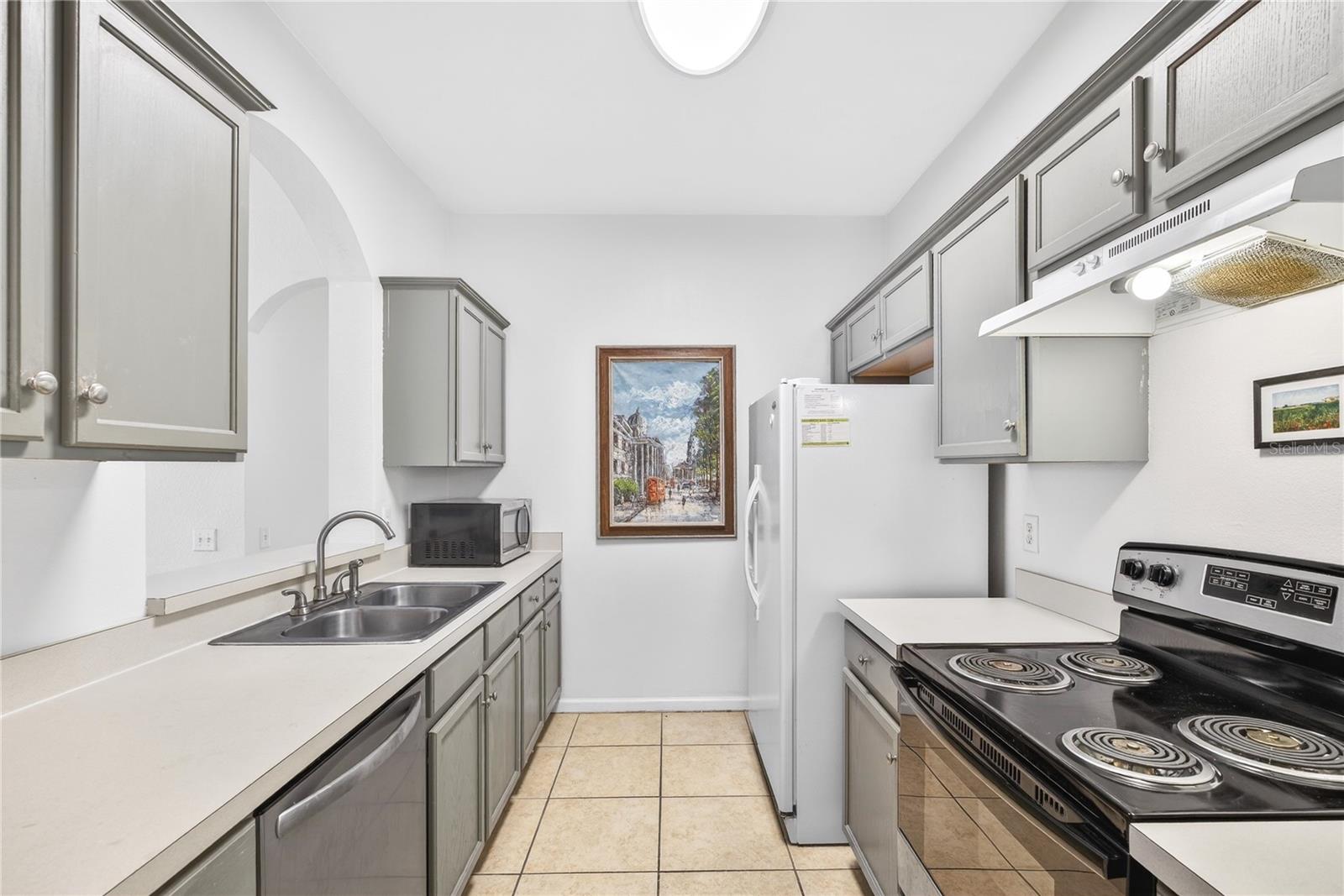 Image 12 of 28 For 6214 Stevenson Drive 305