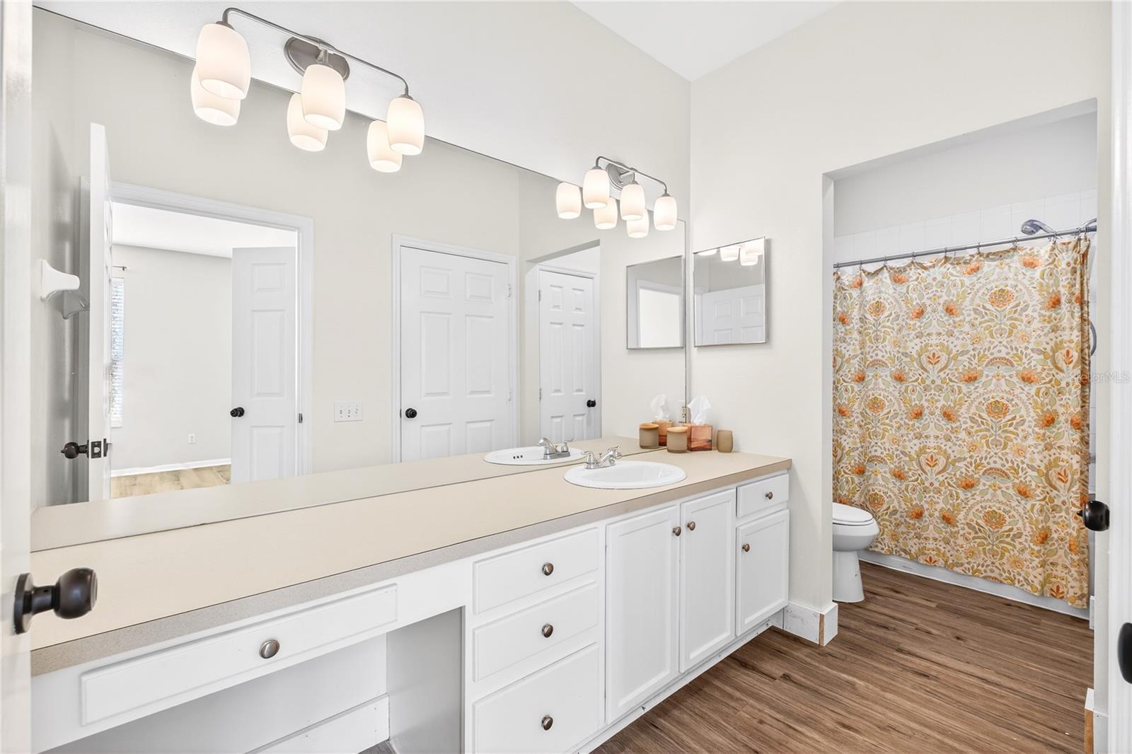 Image 23 of 28 For 6214 Stevenson Drive 305