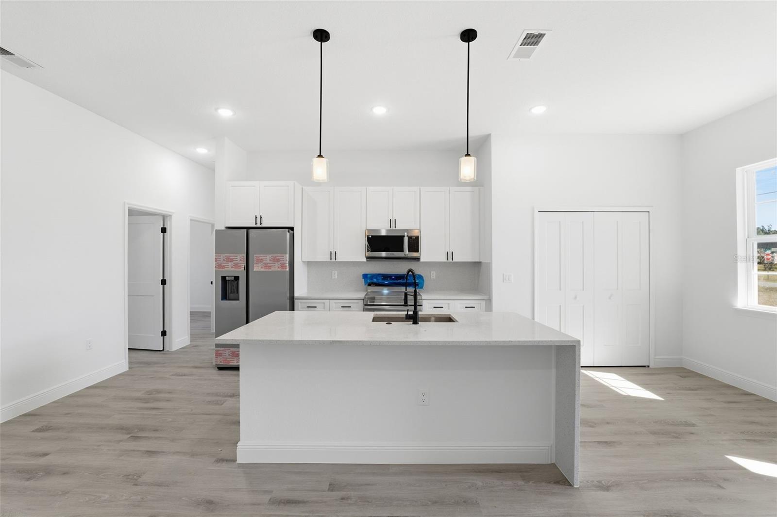 Image 10 of 35 For 16454 30th Terrace Road