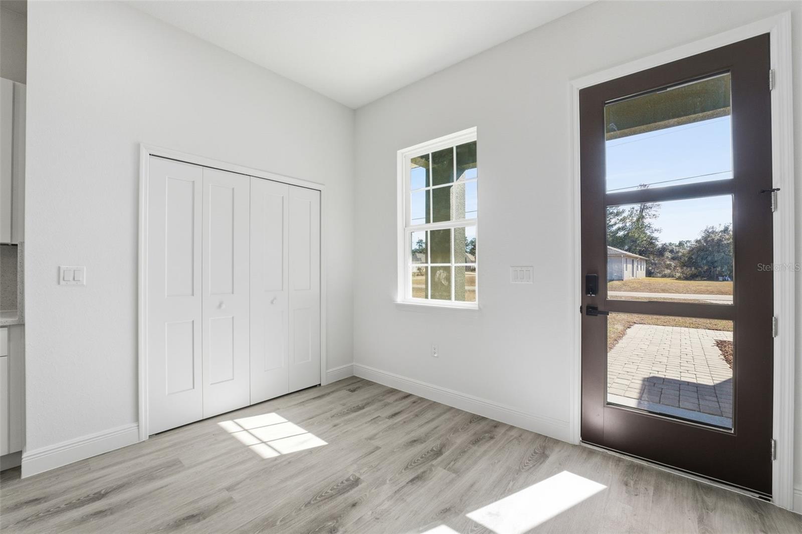 Image 16 of 35 For 16454 30th Terrace Road