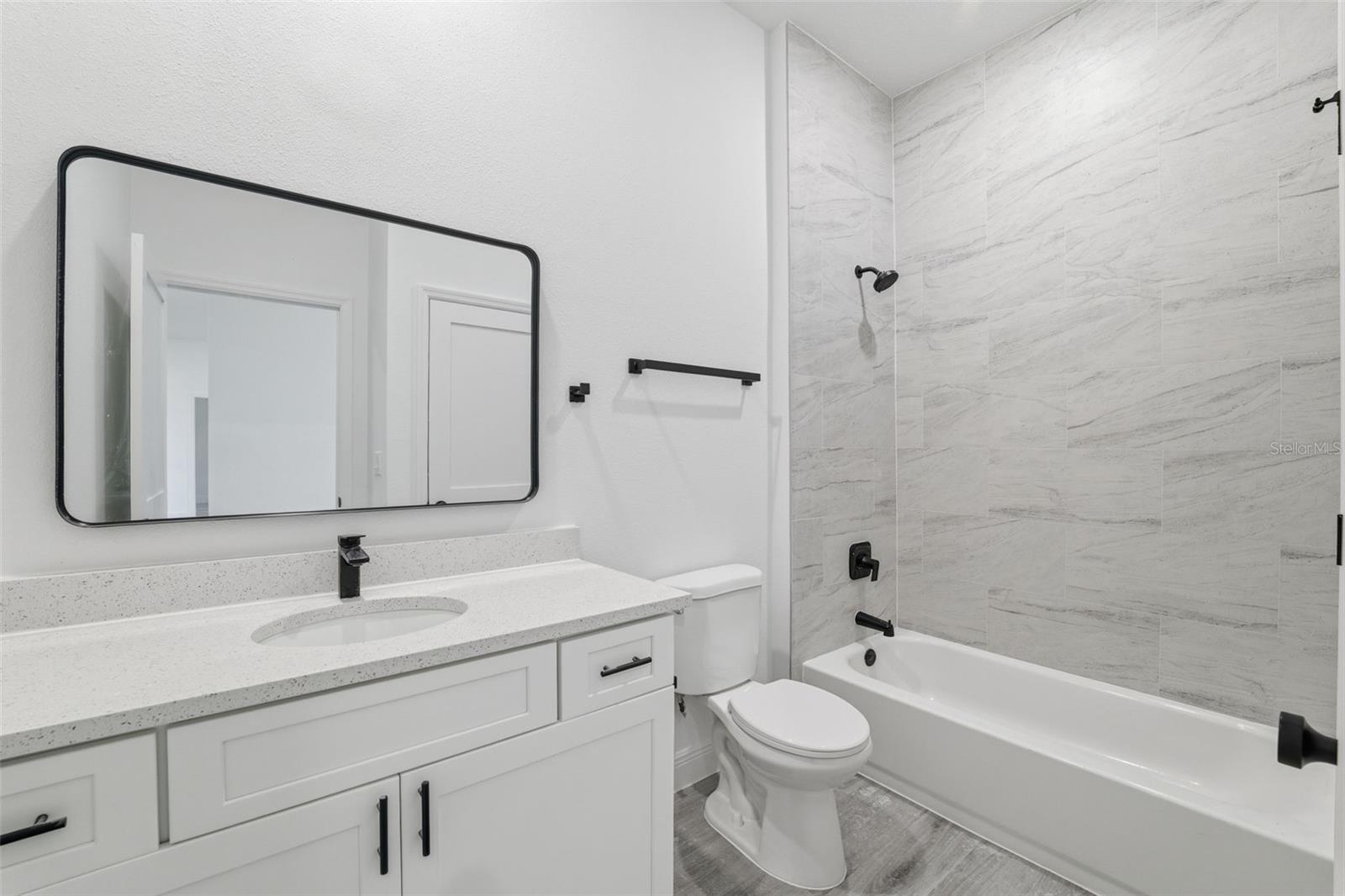 Image 24 of 35 For 16454 30th Terrace Road