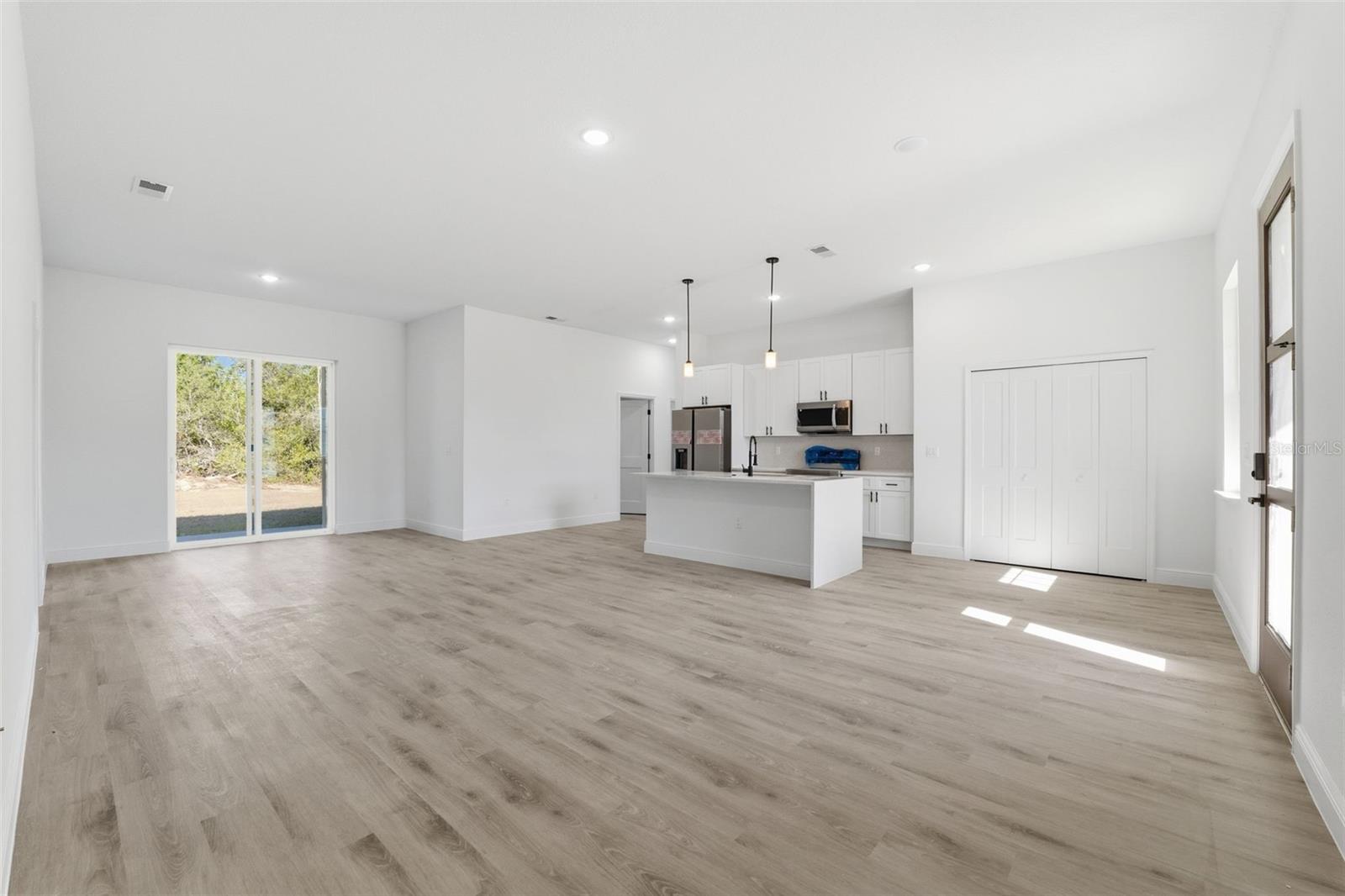 Image 7 of 35 For 16454 30th Terrace Road