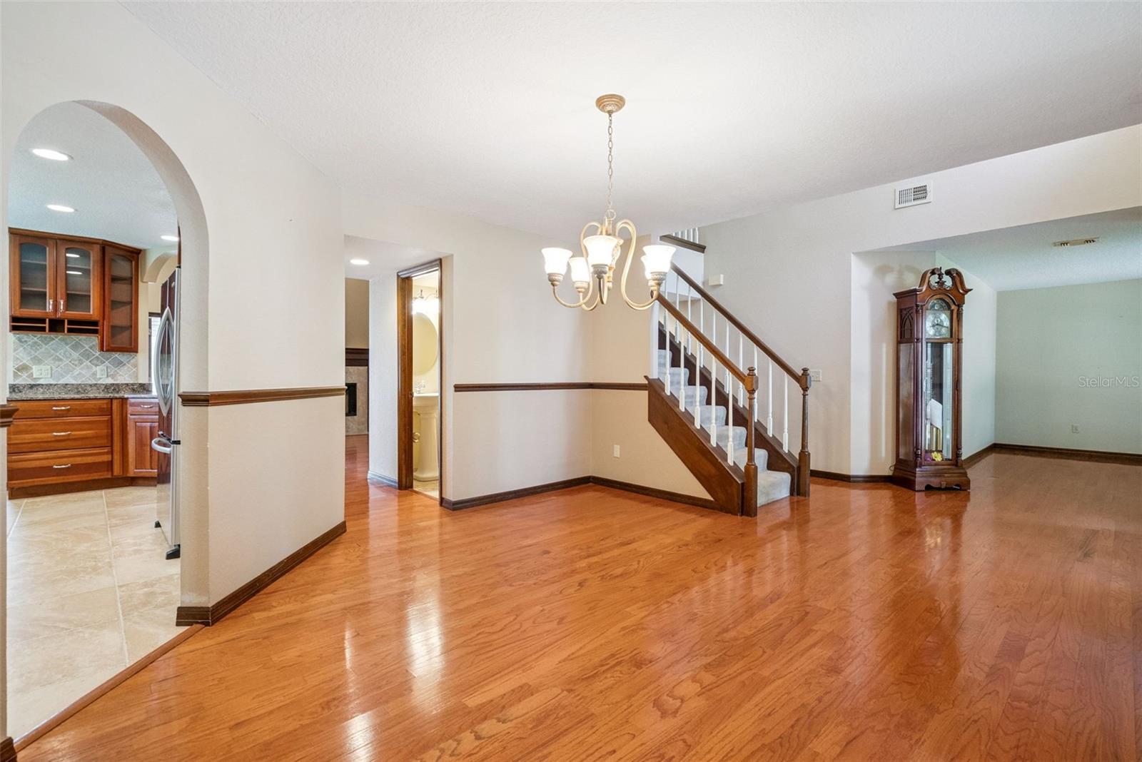 Image 15 of 38 For 3314 Heathgate Court