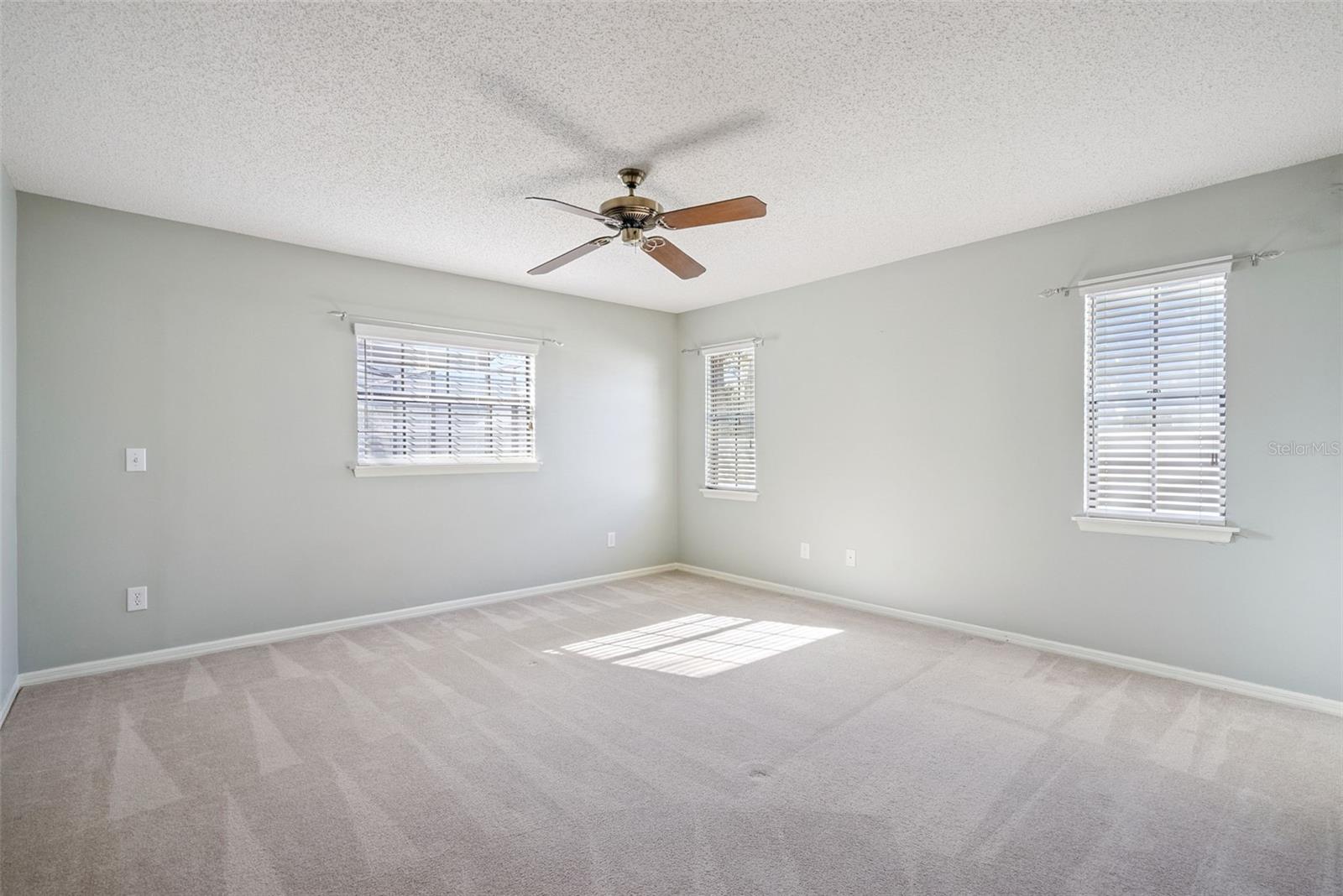 Image 21 of 38 For 3314 Heathgate Court